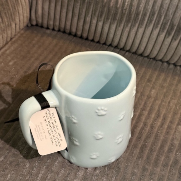 Rae Dunn Fur Mom Light Blue Mug with 3D Paw Prints 🐾 Pattern - Picture 4 of 11